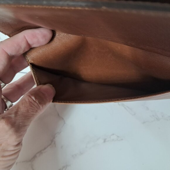 Authentic Louis Vuitton Monogram Checkbook Wallet - Picture 4 of 7